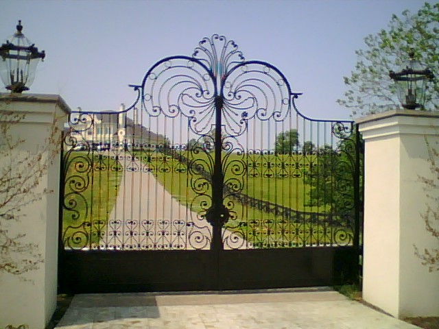NASHVILLE GATES